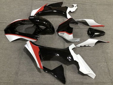 Carénages Moto Yamaha R1 2015-2019 - Noir Brillant Blanc Rouge