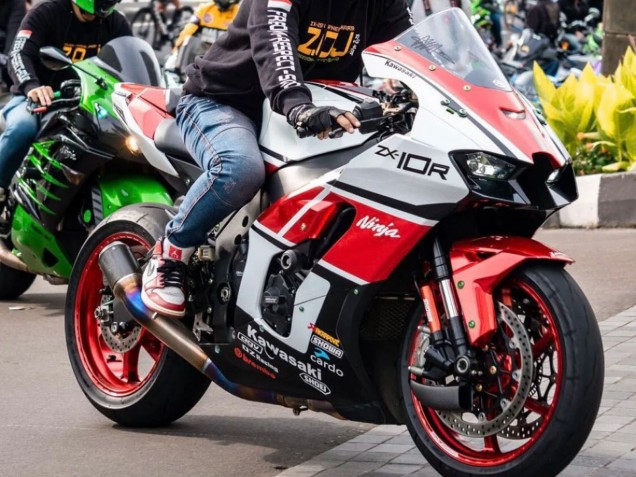 Carénages Moto Kawasaki ZX10R 2021-2025 - Blanc Rouge Noir