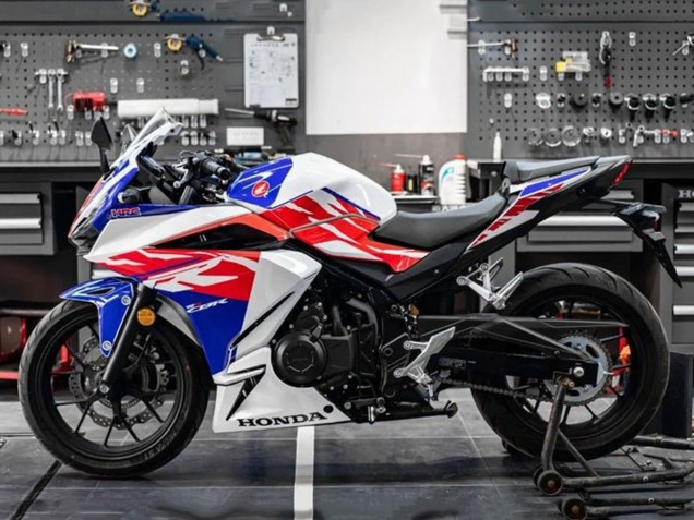 Carénages Moto Honda CBR400R 2022 - Blanc Rouge Bleu