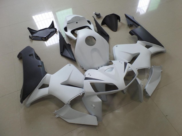 Kit Carénages Motos CBR 600 RR 05-06 - Blanc Noir Kit Carénages Motos CBR 600 RR 05-06 - Blanc Noir